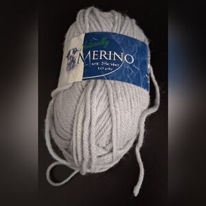 NWT Naturally Merino Et Soie Grey/Blue Merino Wool & Silk 10-Ply Knit Yarn